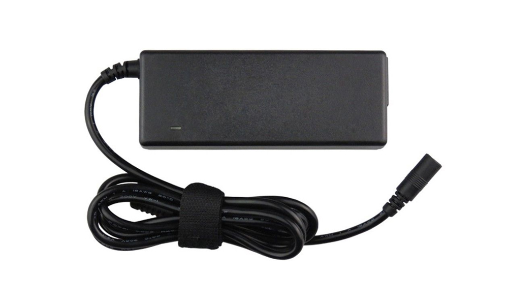 universal ZM-90W 12V-24V AC/DC 8 connector