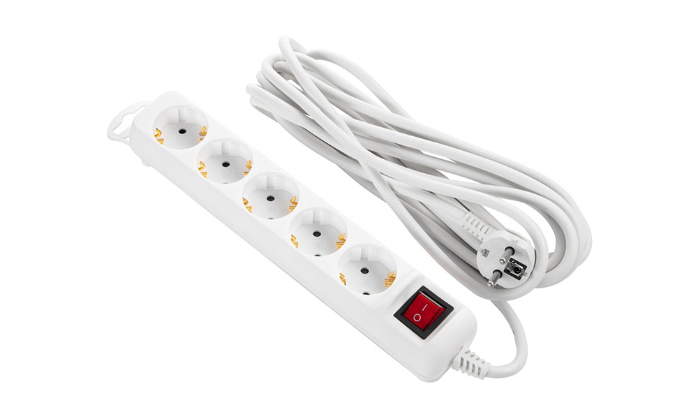 2E 5XSchuko switch, 3G*1.5mm2, 5м, white 2E-U05ES15M5