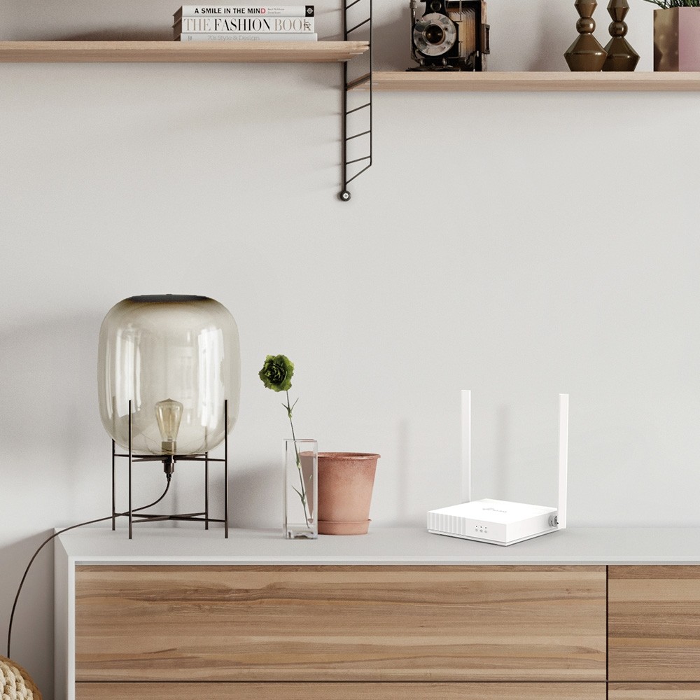 TP-Link TL-WR820N, Multi-Mode 300Mbps Wireless N Router(WiFi)